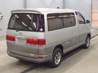 Toyota HIACE REGIUS