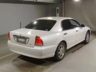 Mitsubishi DIAMANTE