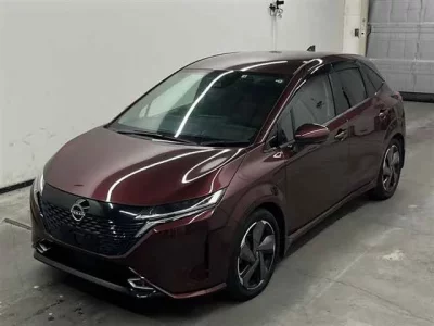Nissan AURA