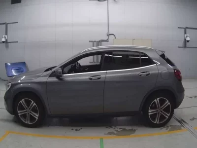 Mercedes-Benz GLA CLASS