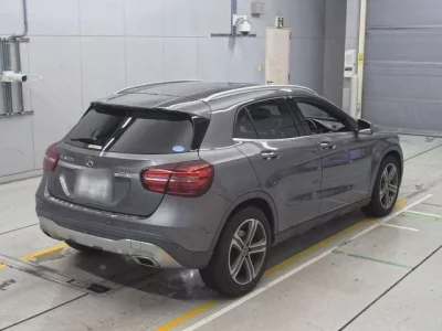 Mercedes-Benz GLA CLASS