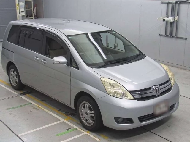 Toyota ISIS