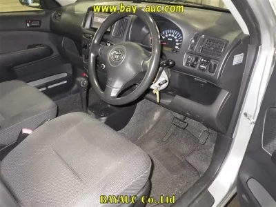 Toyota SUCCEED