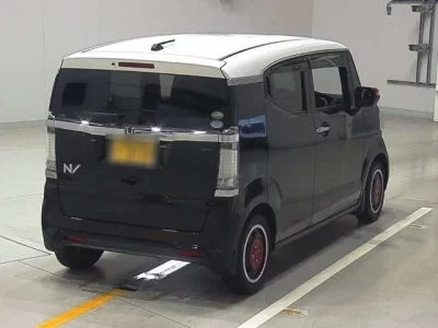 Honda N BOX SLASH