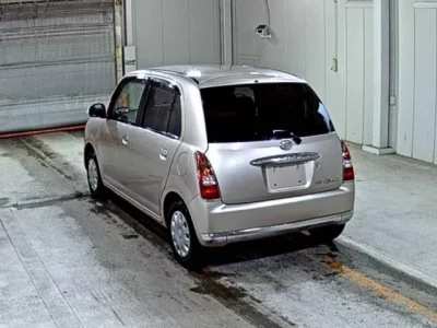 Daihatsu MIRA