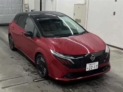 Nissan AURA