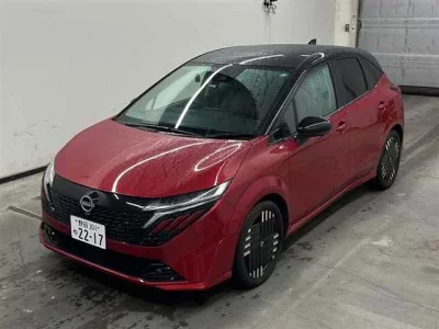 Nissan AURA