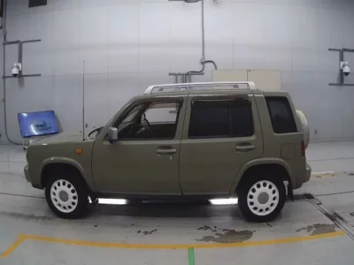 Nissan RASHEEN