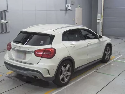 Mercedes-Benz GLA CLASS