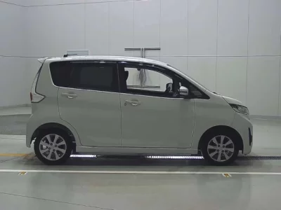 Mitsubishi EK CUSTOM