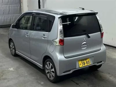 Mitsubishi EK CUSTOM