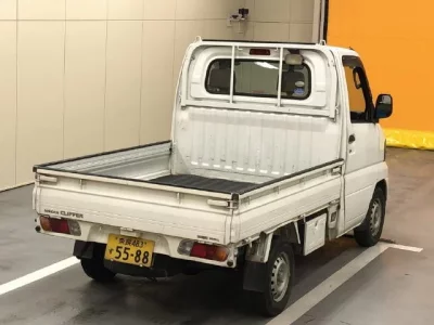 Nissan CLIPPER TRUCK