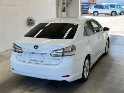 Lexus HS