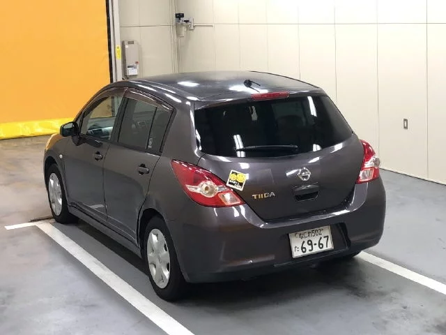 Nissan TIIDA