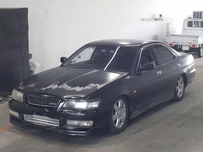 Nissan LAUREL