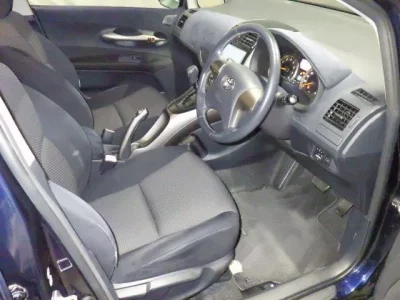 Toyota BLADE