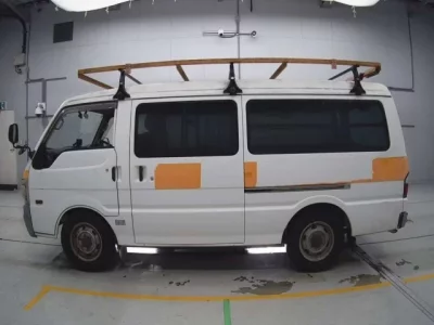 Mazda BONGO BRAWNY VAN