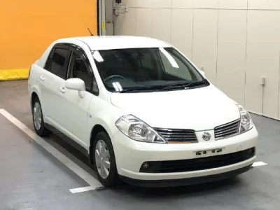 Nissan TIIDA LATIO