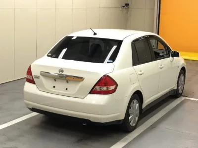 Nissan TIIDA LATIO