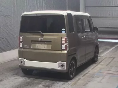 Toyota PIXIS MEGA
