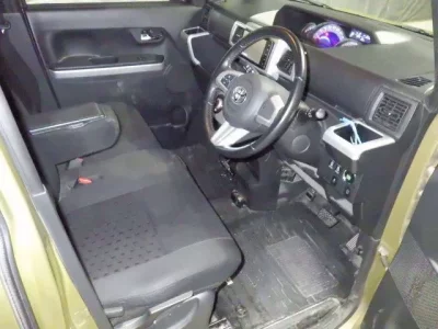Toyota PIXIS MEGA