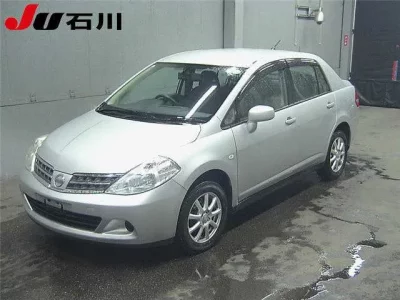 Nissan TIIDA LATIO