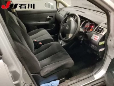 Nissan TIIDA LATIO