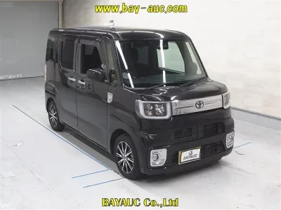 Toyota PIXIS MEGA