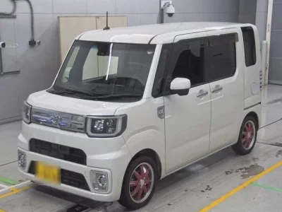 Toyota PIXIS MEGA