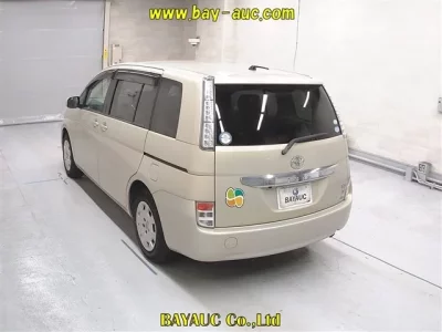 Toyota ISIS