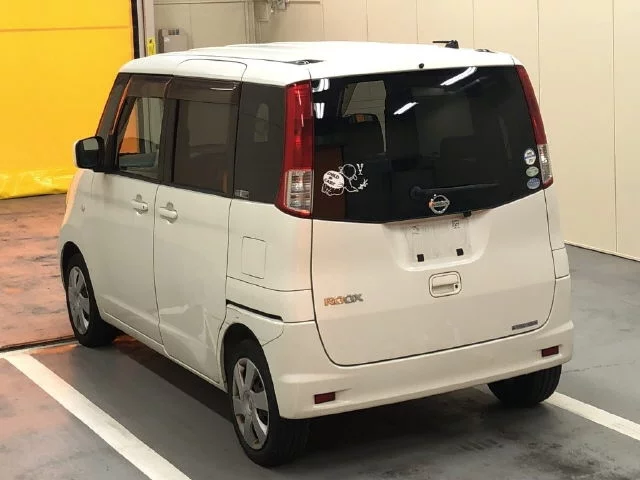 Nissan ROOX