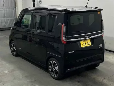 Nissan ROOX
