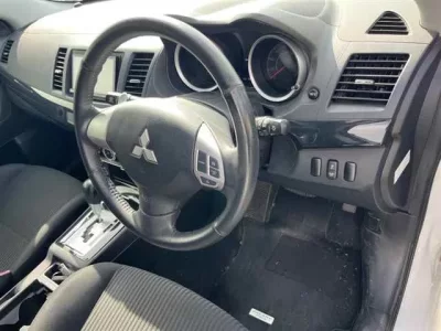 Mitsubishi GALANT FORTIS