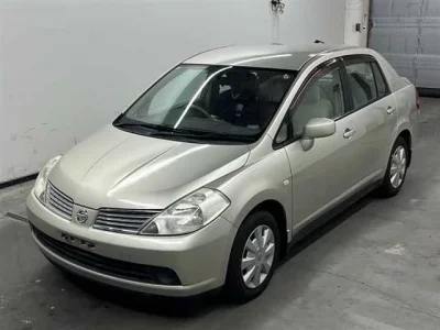 Nissan TIIDA LATIO