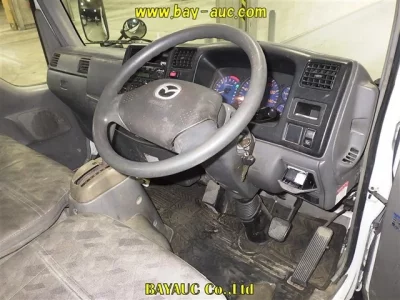 Mazda TITAN