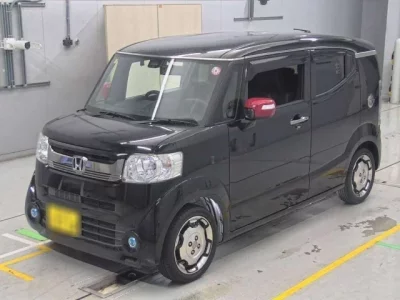Honda N BOX SLASH