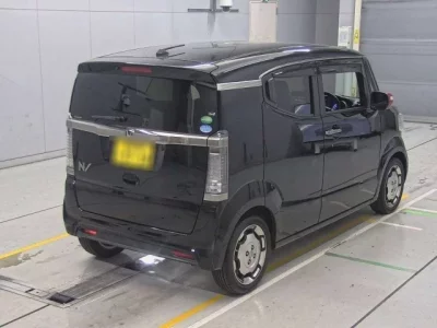 Honda N BOX SLASH