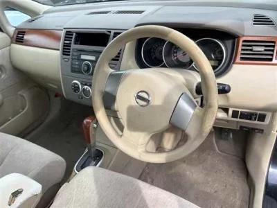 Nissan TIIDA LATIO
