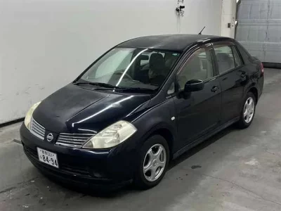 Nissan TIIDA LATIO