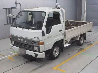 Toyota HIACE TRUCK