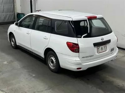 Nissan AD