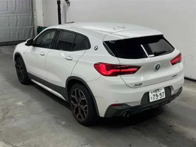 BMW X2