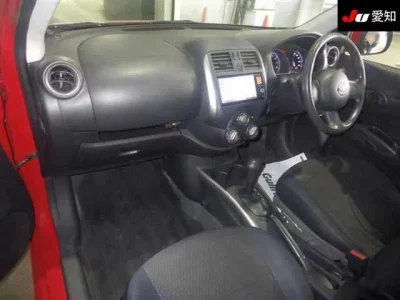 Nissan TIIDA LATIO
