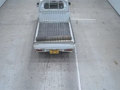 Nissan CLIPPER TRUCK