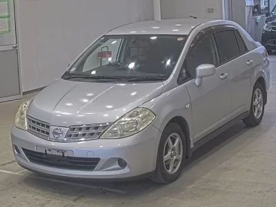 Nissan TIIDA LATIO