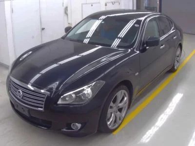 Nissan FUGA