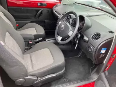 Volkswagen NEW BEETLE