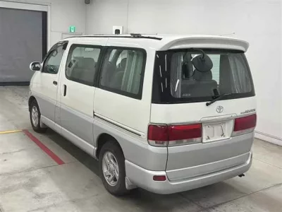 Toyota HIACE REGIUS