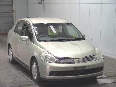 Nissan TIIDA LATIO