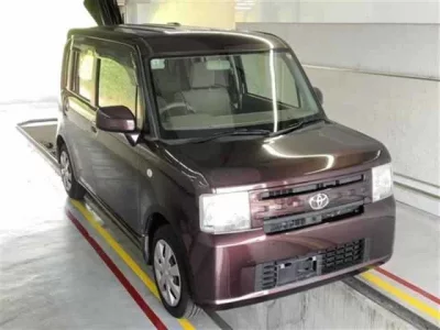 Toyota PIXIS SPACE